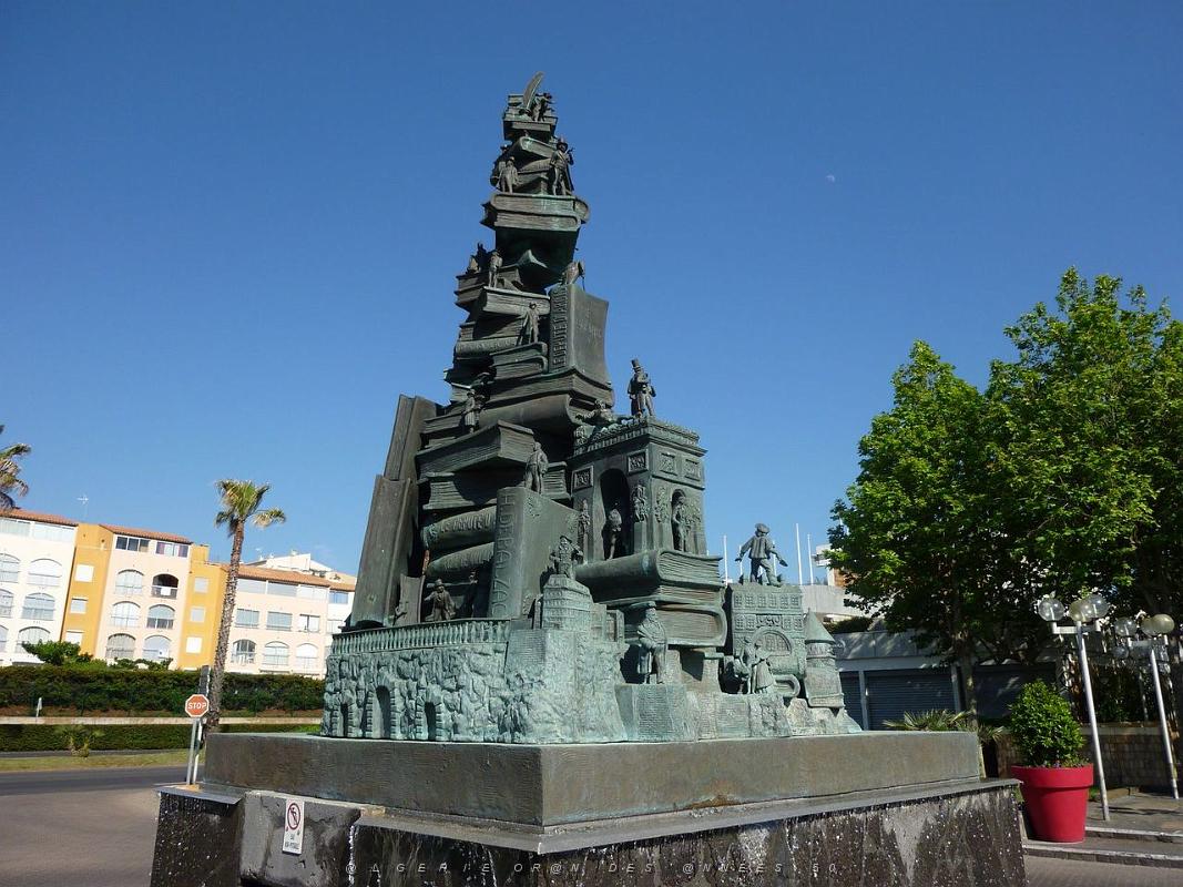 CAP D AGDE SCULPTURE DE ZOURAB TSERETELI  (9) HOMMAGE A BALZAC.JPG